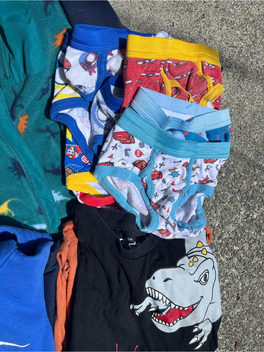 Boys Clothing Lot - Picture 3 of 4
